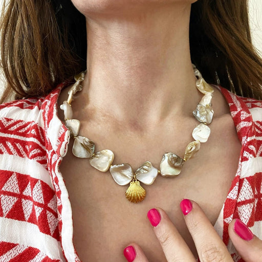 Women's Fashion Irregular Shell Necklace