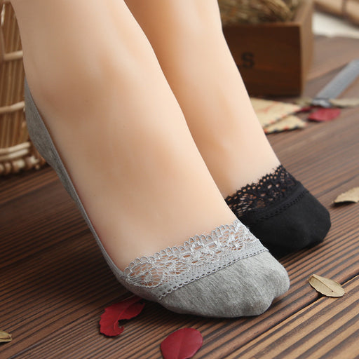 Women's Fashionable Shallow Invisible Lace Boat Socks