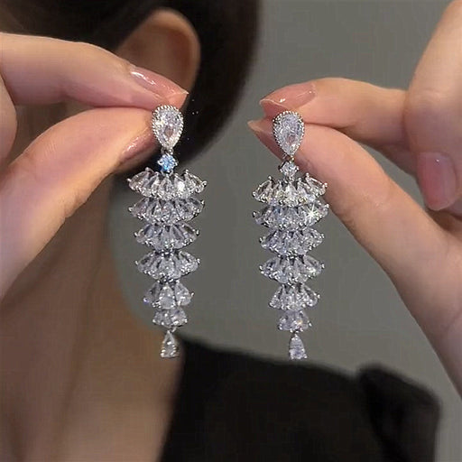 Fashion Jewelry Micro Inlaid Zircon Retro Pagoda Modelling Earrings