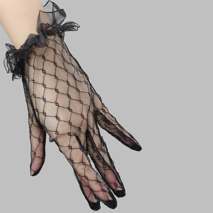 Bridal lace gloves