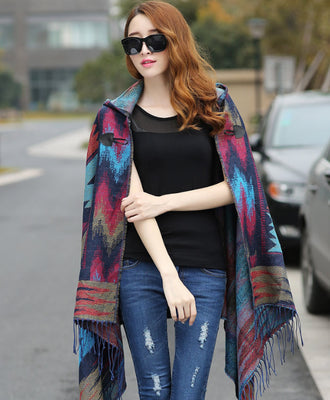 Europe and the United States autumn and winter new retro national wind hooded cape shawl bohemian tourism horn buckle shawl