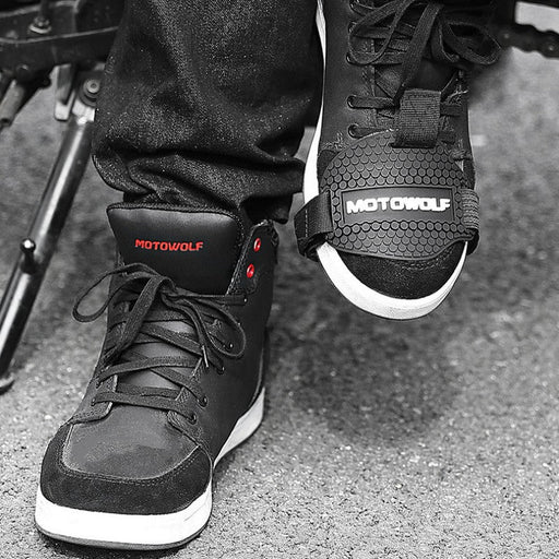 Motorcycle shoes protective gear