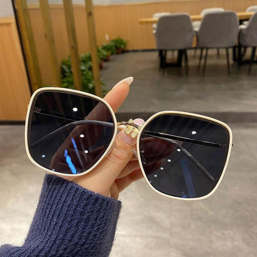 Women's Fashion Retro UV Protection Sunglasses