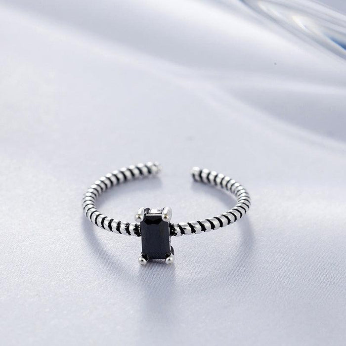 Women's Simple Temperament Geometric Opening Black Zircon Ring
